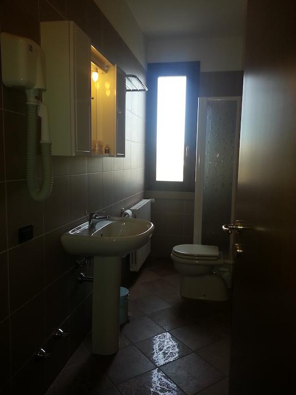Agriturismo Corte Trincerone Мантова Стая снимка