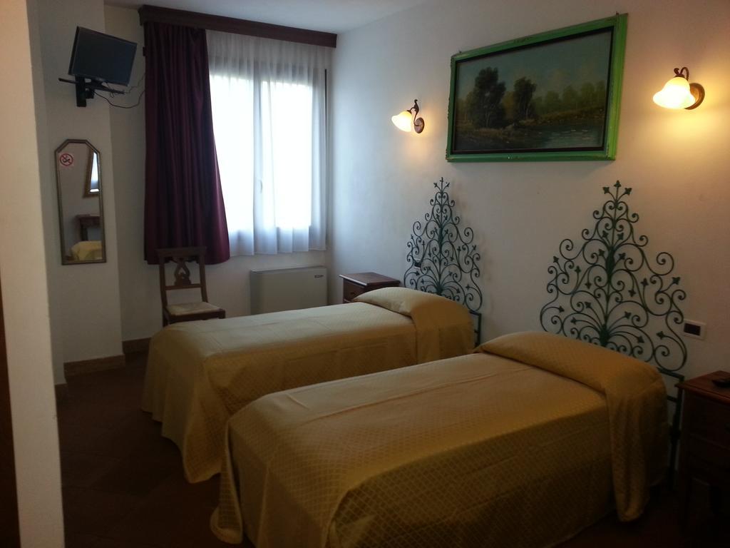 Agriturismo Corte Trincerone Мантова Екстериор снимка